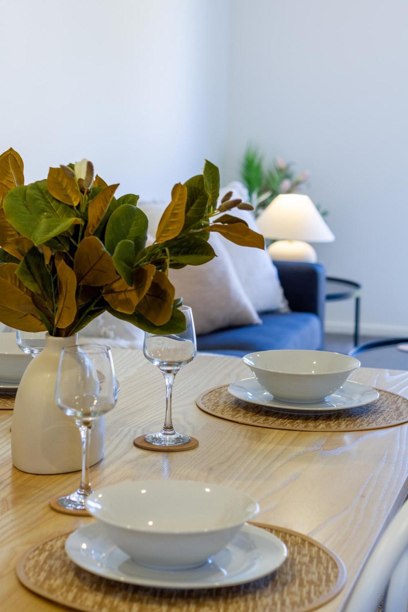 Chic 2-Bed Gem: Trust Arena Proximity - West Akl Lägenhet Auckland Exteriör bild