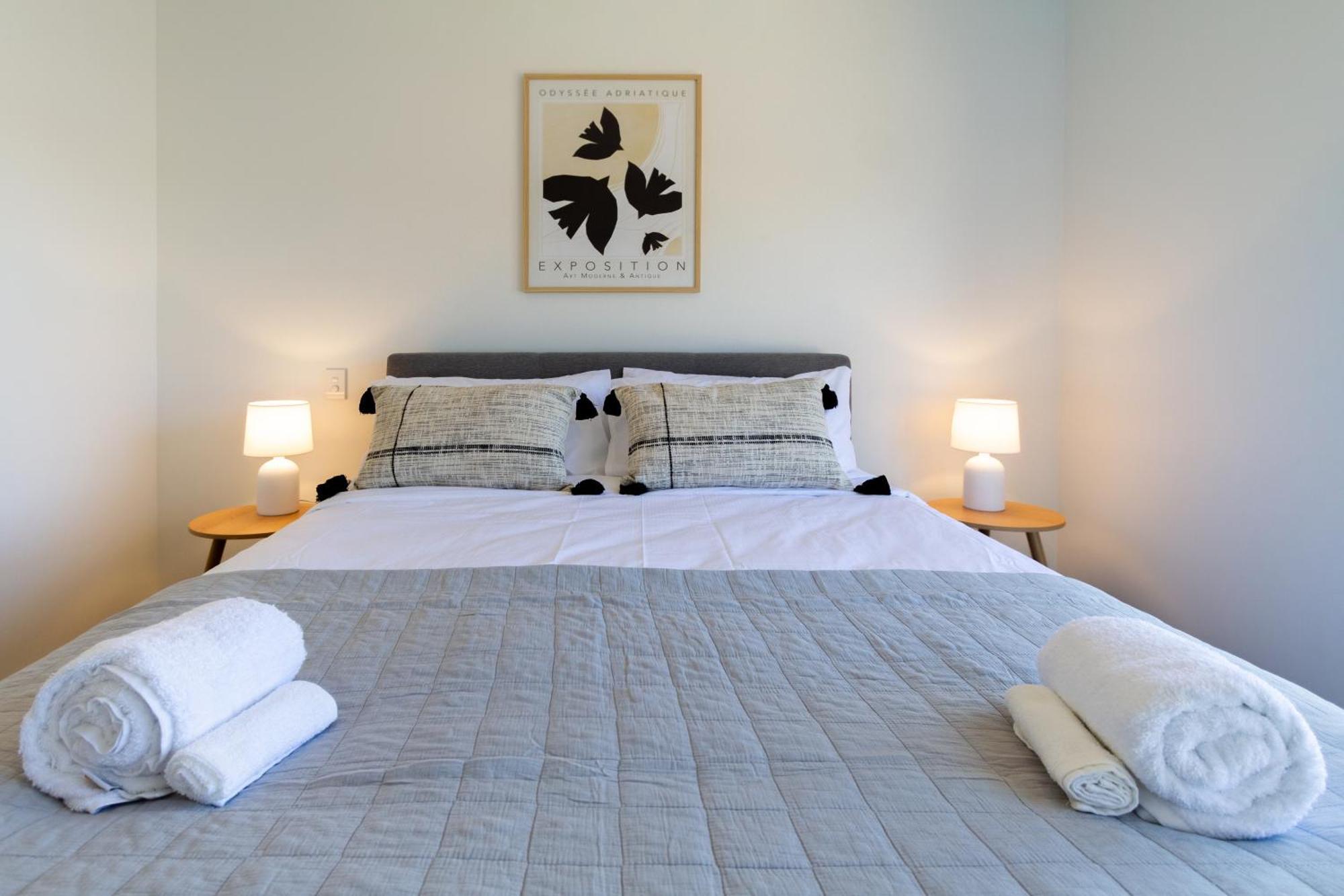 Chic 2-Bed Gem: Trust Arena Proximity - West Akl Lägenhet Auckland Exteriör bild