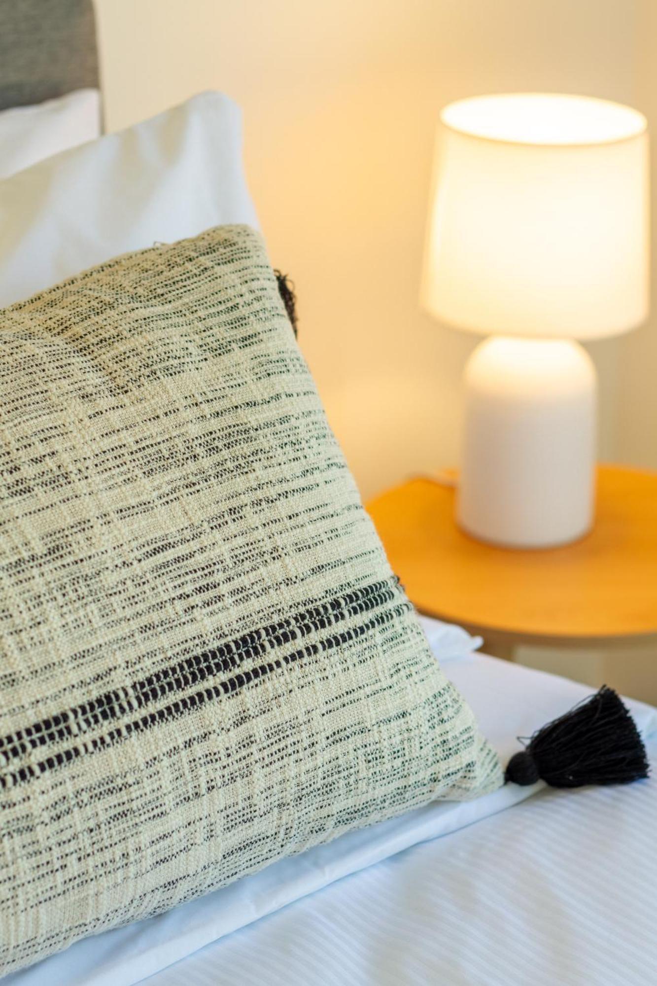 Chic 2-Bed Gem: Trust Arena Proximity - West Akl Lägenhet Auckland Exteriör bild
