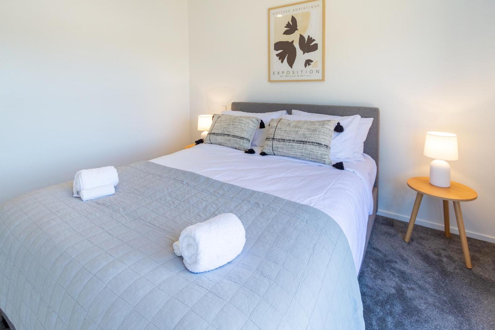 Chic 2-Bed Gem: Trust Arena Proximity - West Akl Lägenhet Auckland Exteriör bild